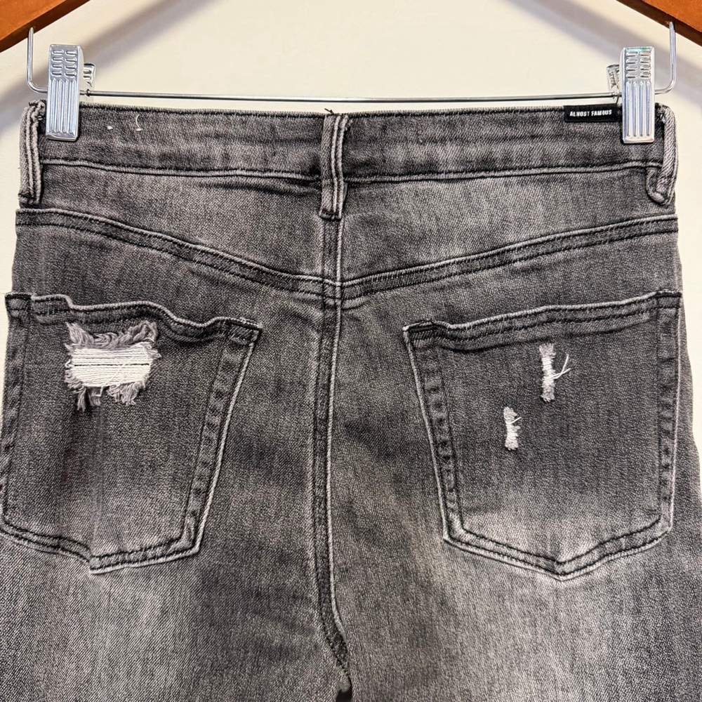 Juniors Almost Famous Skinny Jeans Size 3 Gray Distressed - Picture 4 of 13